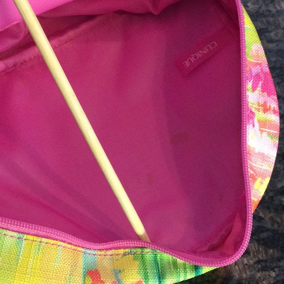 Clinique Multicolored Cosmetic Bag - Picture 5 of 6